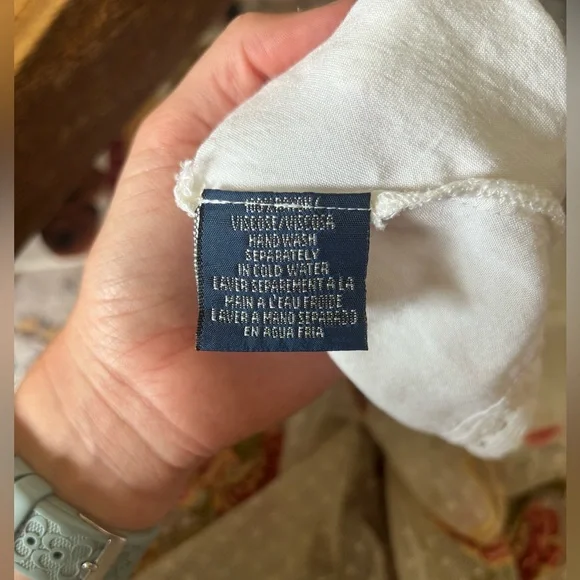 Coline White Embroidered Dress with Cap Sleeves - Picture 7 of 7